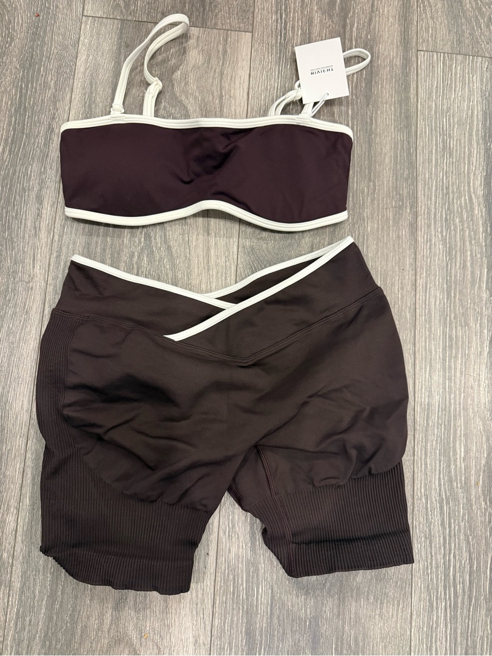 Thrivin workout set in brown